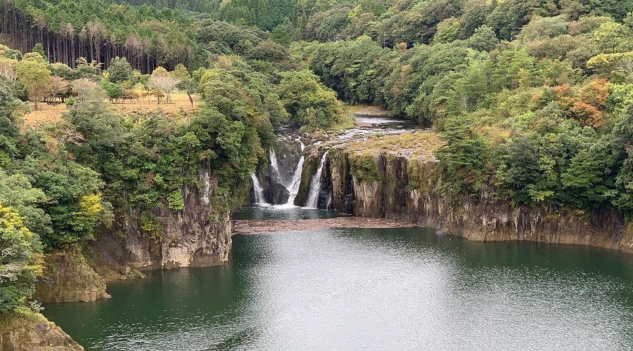 🏞️ 의붓자식 폭포 (마마코 타키) 이미지 1